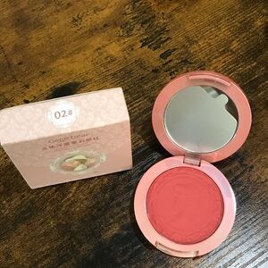 Gege Bear Pink Pressed Blush Compact - Pink